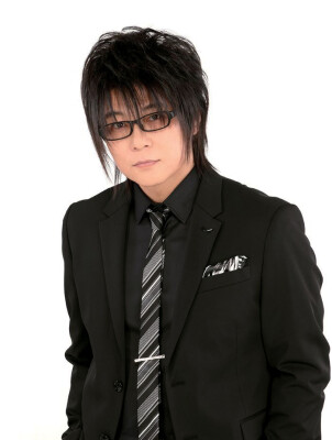 ナビゲーター：森川智之（声優・ナレーター）